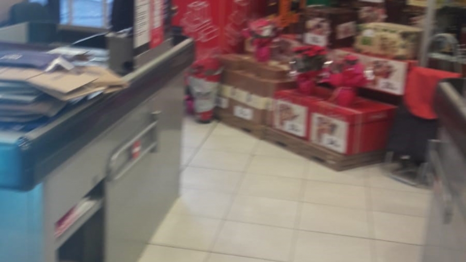 SPAZIO ESPOSITIVO 1 