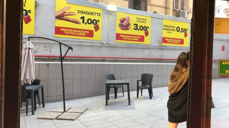 SPAZIO ESPOSITIVO ESTERNO 