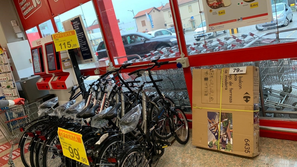 SPAZIO ESPOSITIVO 2